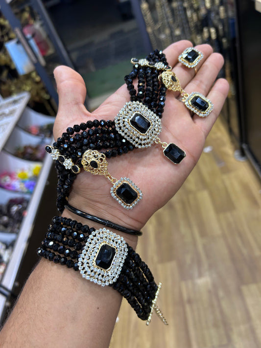 Ras du coup  carre وكاري
